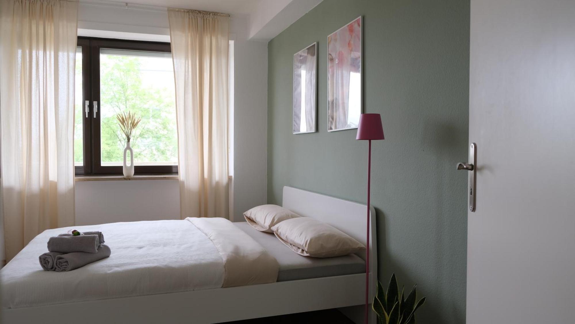 Casa Luxe - 120Qm - Zentral - Familienfreundlich - Parkplatz - 5Km Zum Legoland Apartment Guenzburg Ngoại thất bức ảnh